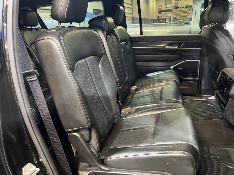 2024 Jeep Wagoneer L Series III