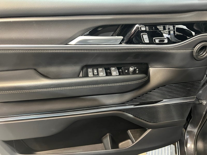 2024 Jeep Grand Wagoneer L Series II