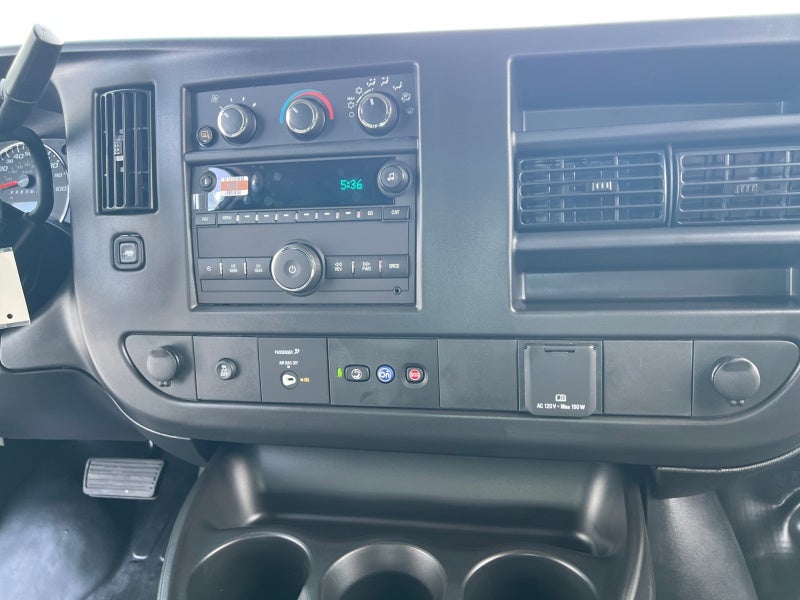 2025 Chevrolet Express Cargo 3500 WT