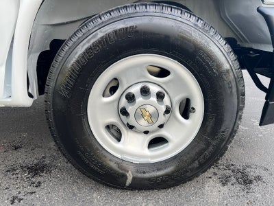 2025 Chevrolet Express Cargo 3500 WT