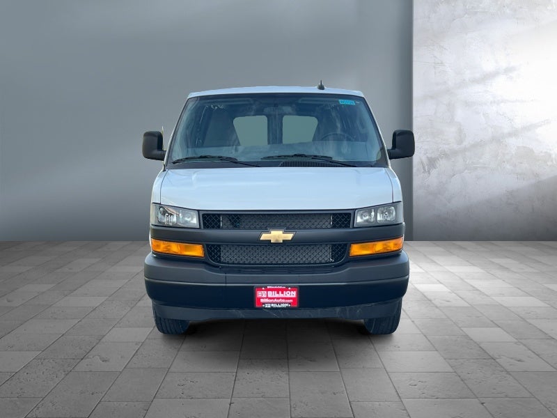 2025 Chevrolet Express Cargo 3500 WT