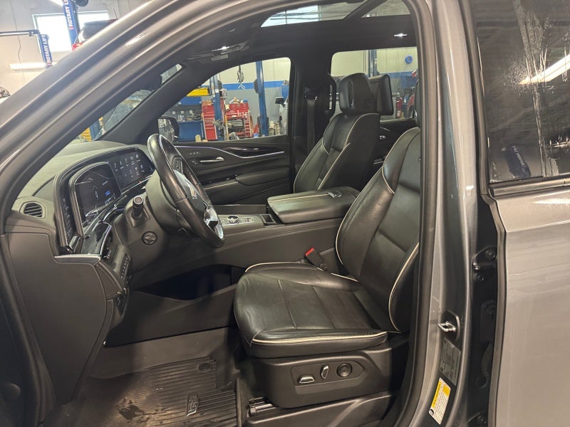 2022 Cadillac Escalade Sport