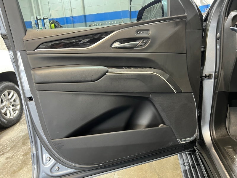 2022 Cadillac Escalade Sport