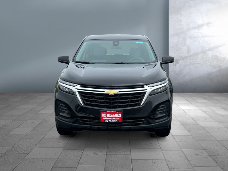 Used 2022 Chevrolet Equinox 1FL with VIN 2GNAX5EV9N6123562 for sale in Worthington, Minnesota