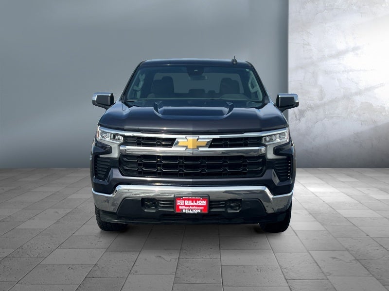 Used 2022 Chevrolet Silverado 1500 LT with VIN 3GCPDDEK8NG593369 for sale in Worthington, Minnesota
