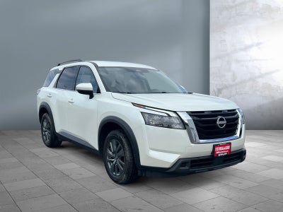 2024 Nissan Pathfinder SV
