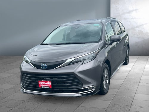 2024 Toyota Sienna XLE