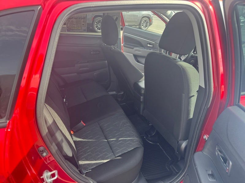 2025 Mitsubishi Outlander Sport S