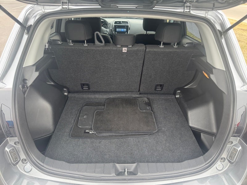 2025 Mitsubishi Outlander Sport S