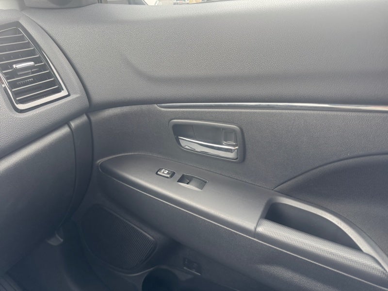 2025 Mitsubishi Outlander Sport S