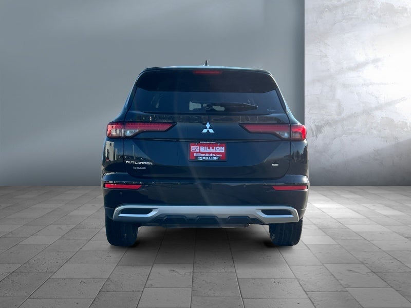 2024 Mitsubishi Outlander SE