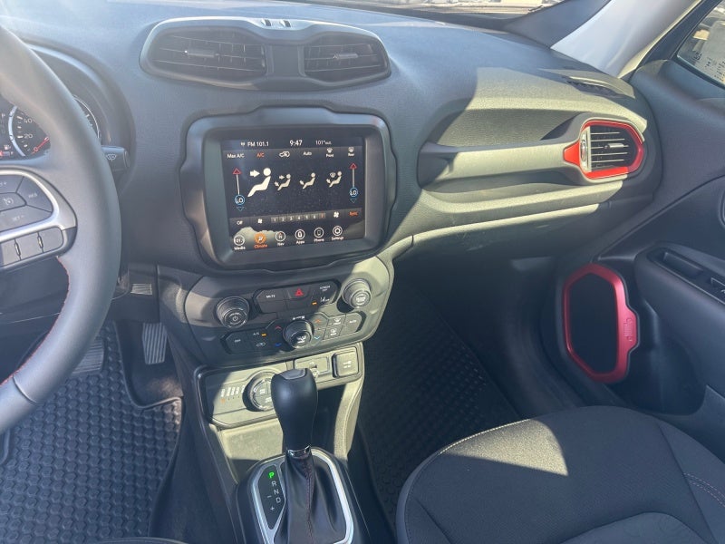 2023 Jeep Renegade Trailhawk