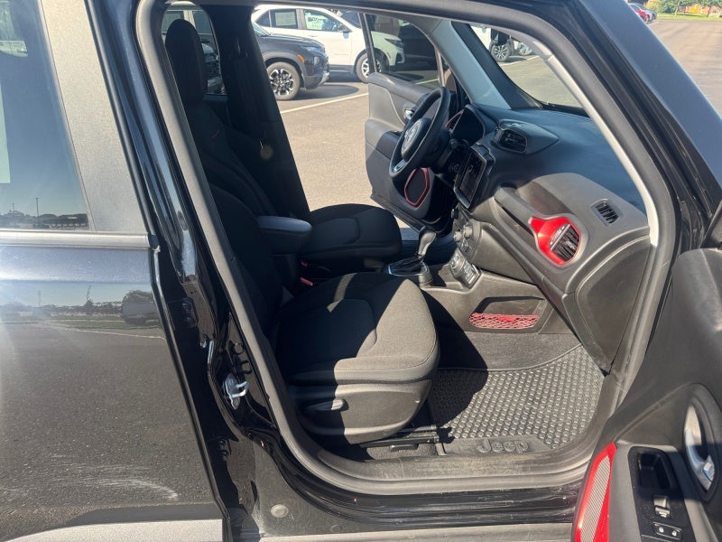 2023 Jeep Renegade Trailhawk